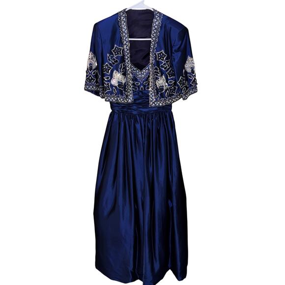 Vintage Victoria made in Hong Kong beaded ball gown with bolero jacket (size 6) - Picture 1 of 11